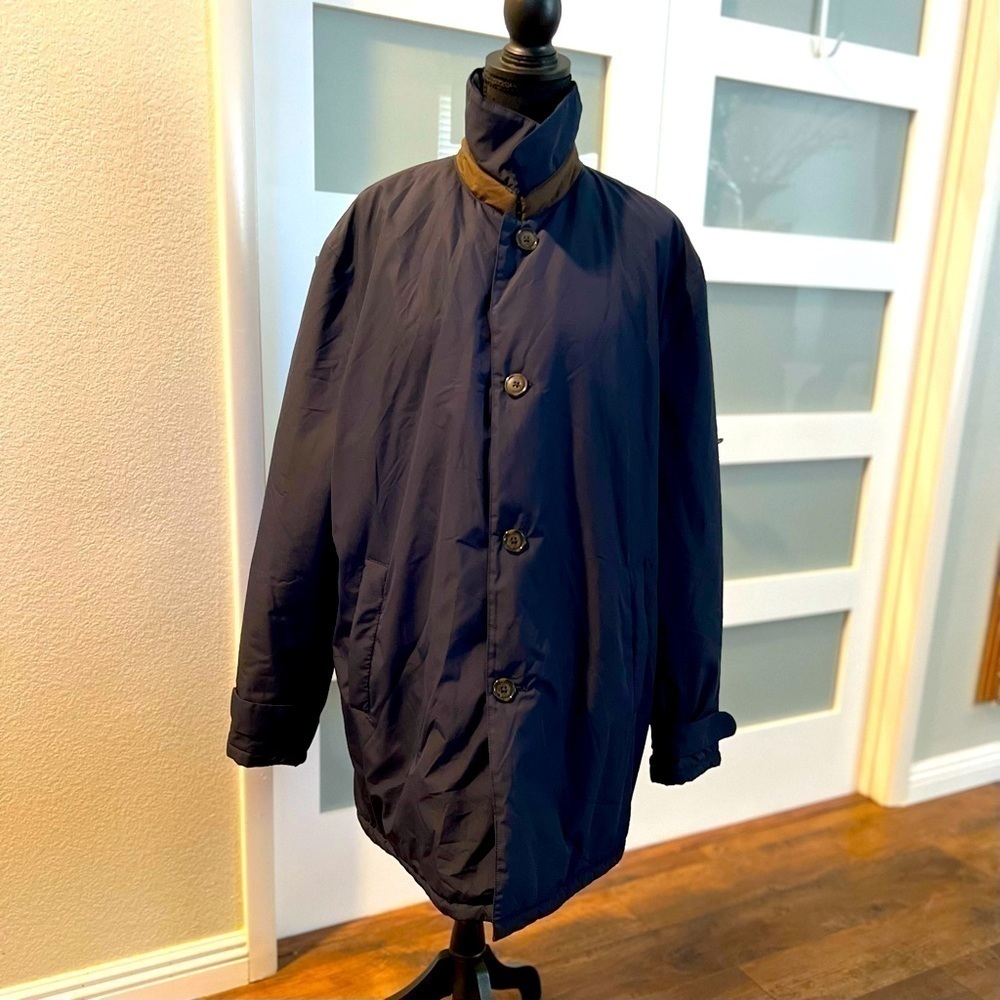 Lauren Ralph Lauren navy colored jacket. Pimaloft Size 44R